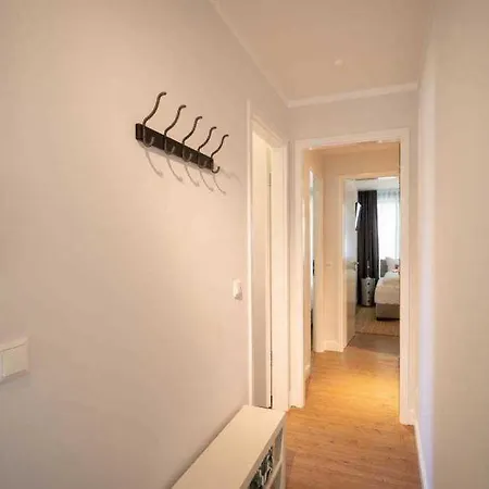 Maxim App 1 塞巴特黑灵斯多夫